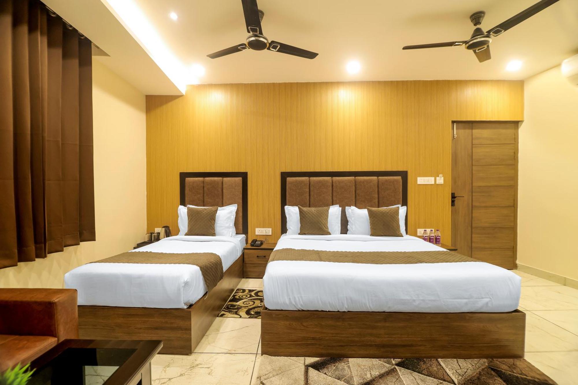 Hotel Hari Dhara, 100 Meters From Har-Ki-Pauri Haridwār Exteriér fotografie